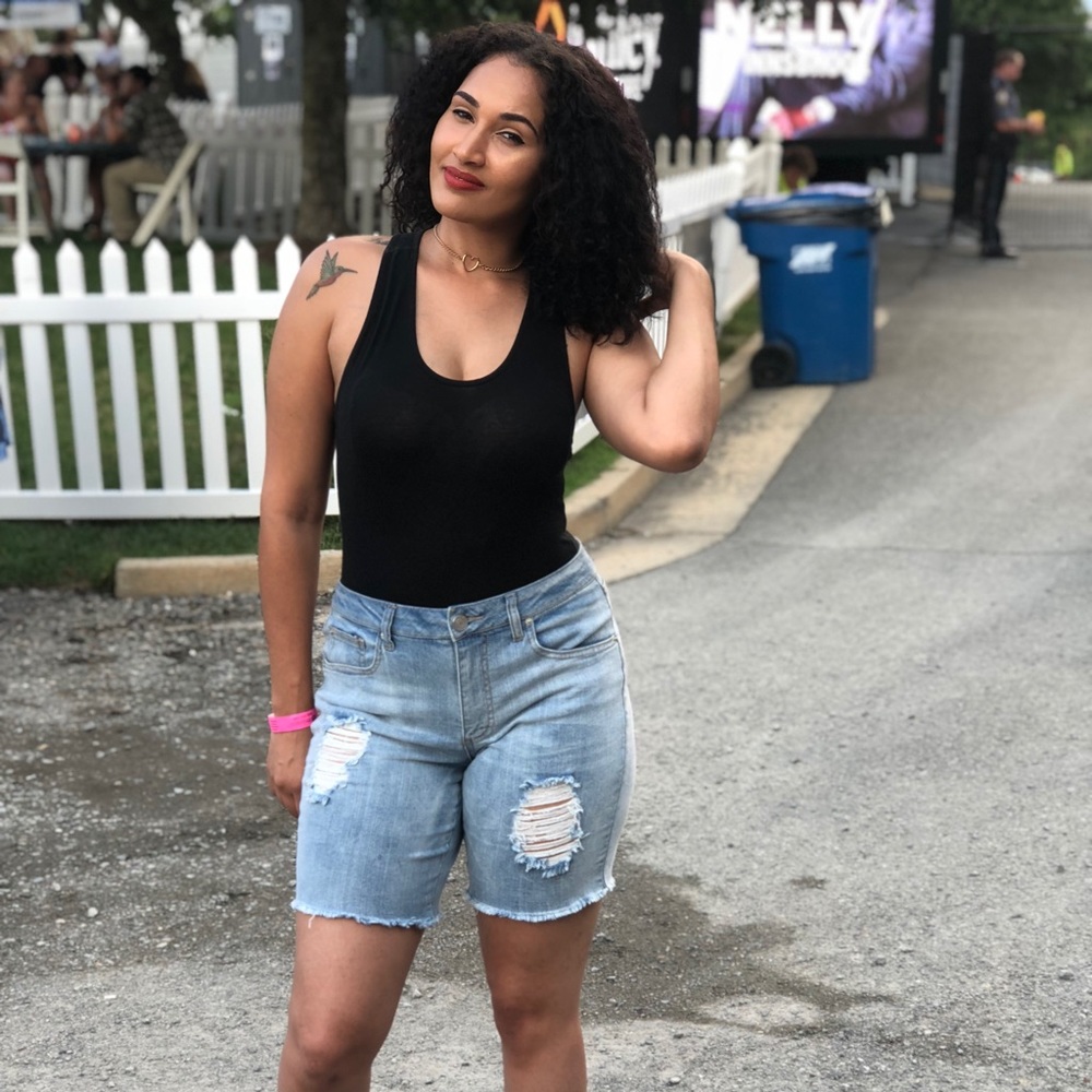 Meet your Posher, Rachel